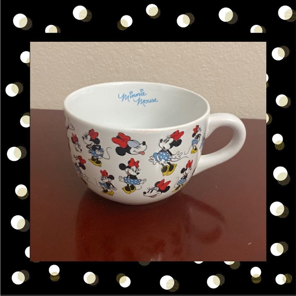 🎀🍲 Disney Minnie Mouse Large Coffee / Soup Bowl Poses Tossed Classic Mug